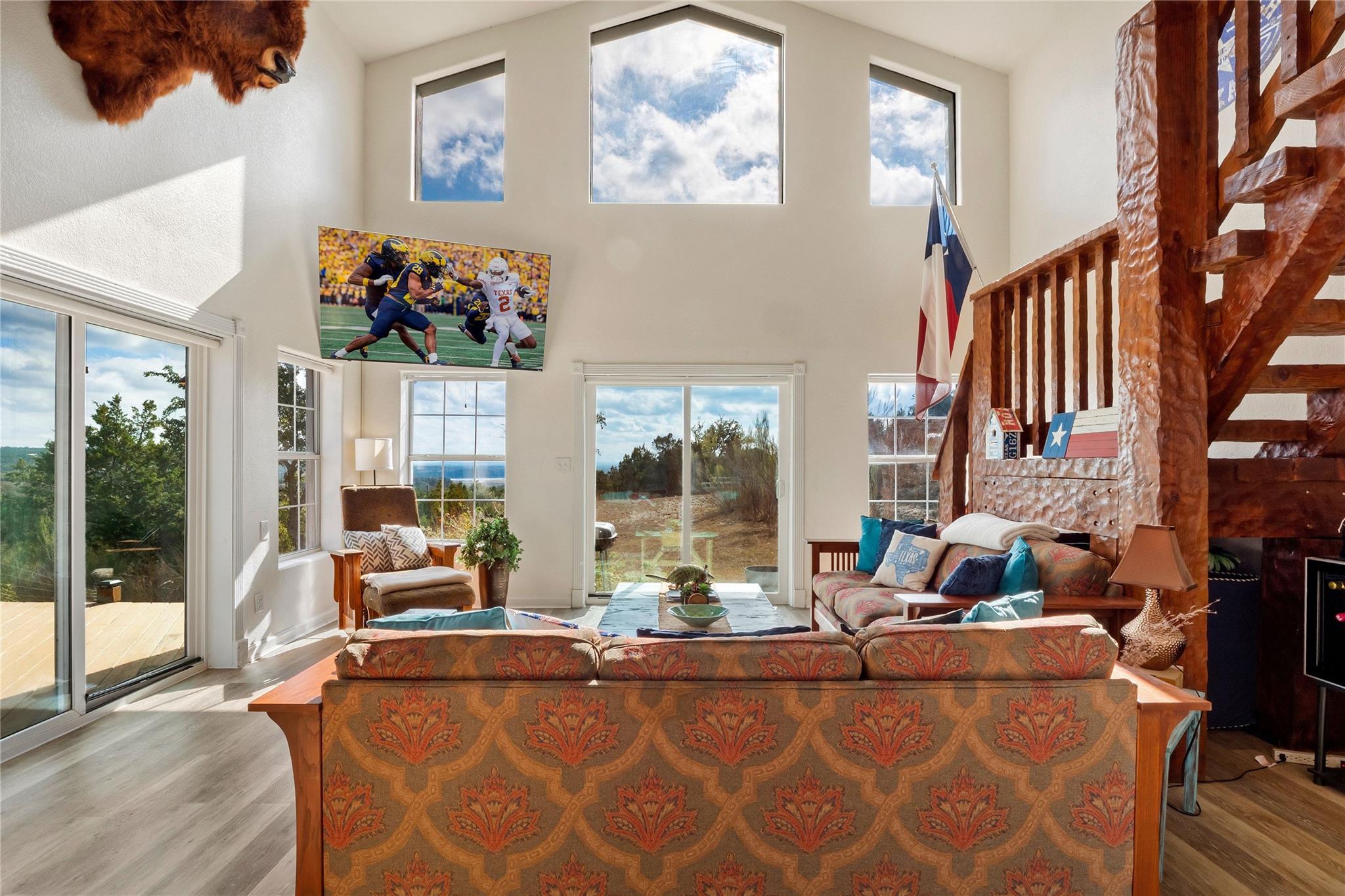 28543 Paradise Manor Dr, Marble Falls, TX 78654