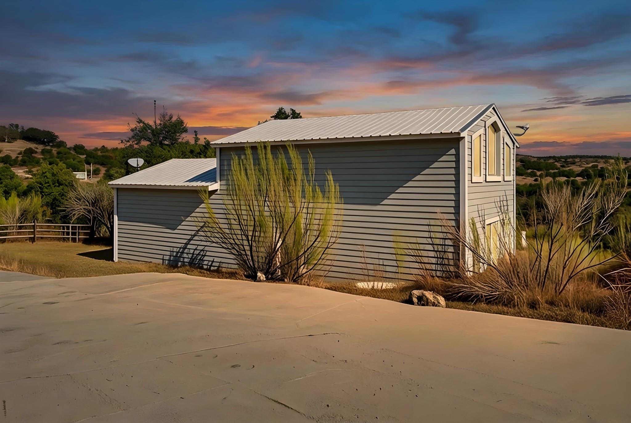 28543 Paradise Manor Dr, Marble Falls, TX 78654