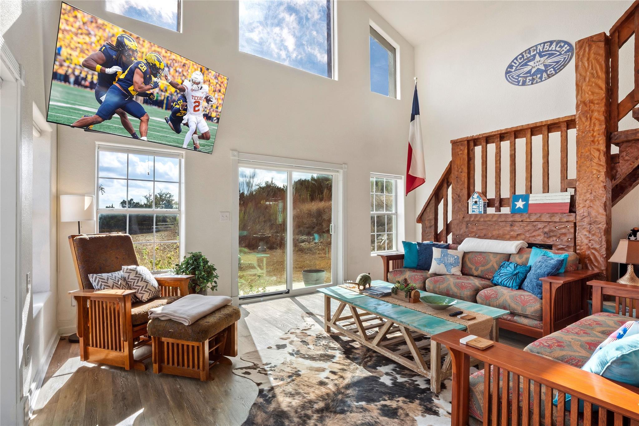 28543 Paradise Manor Dr, Marble Falls, TX 78654