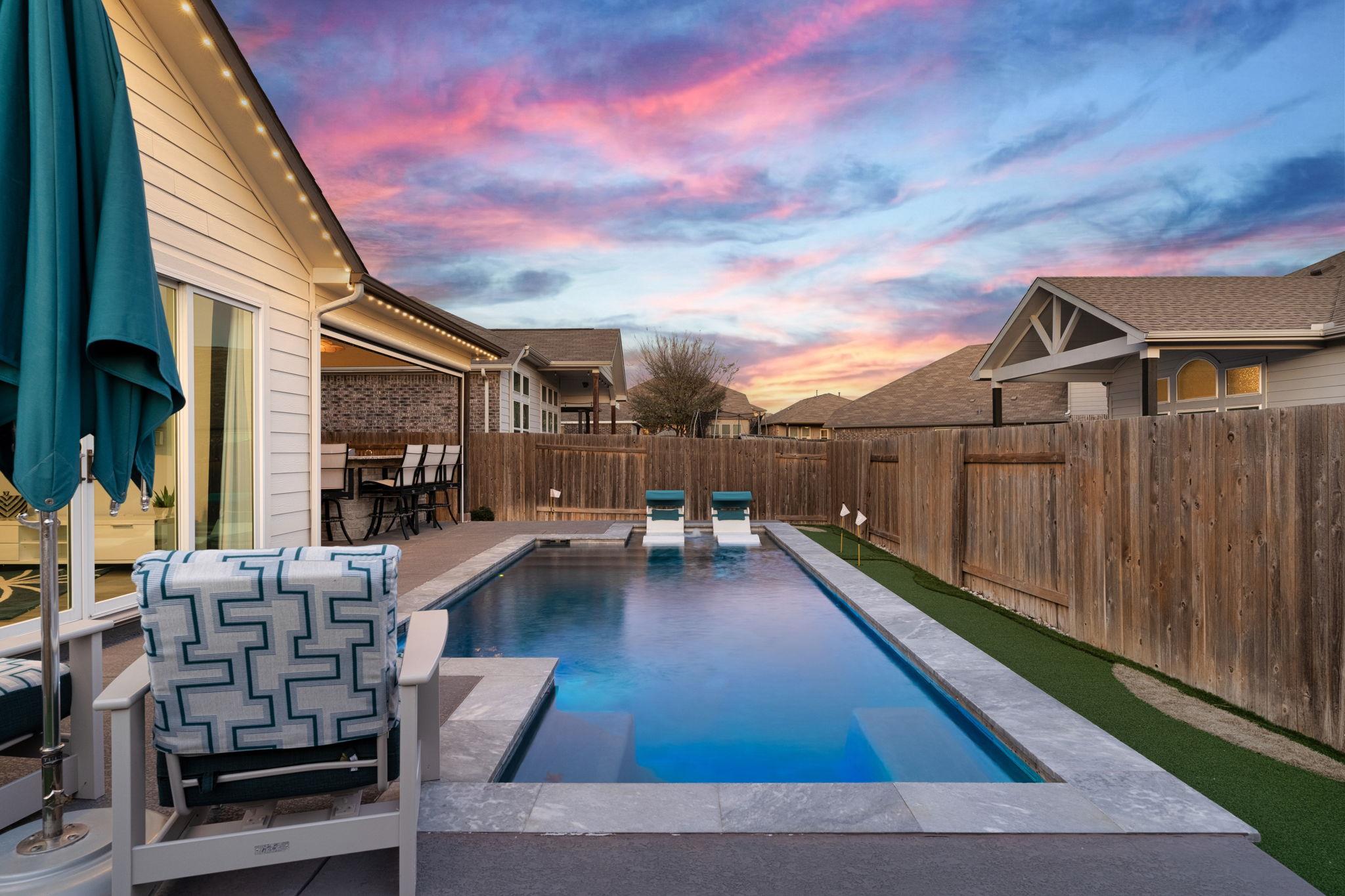 157 Firethorn Dr, Buda, TX 78610