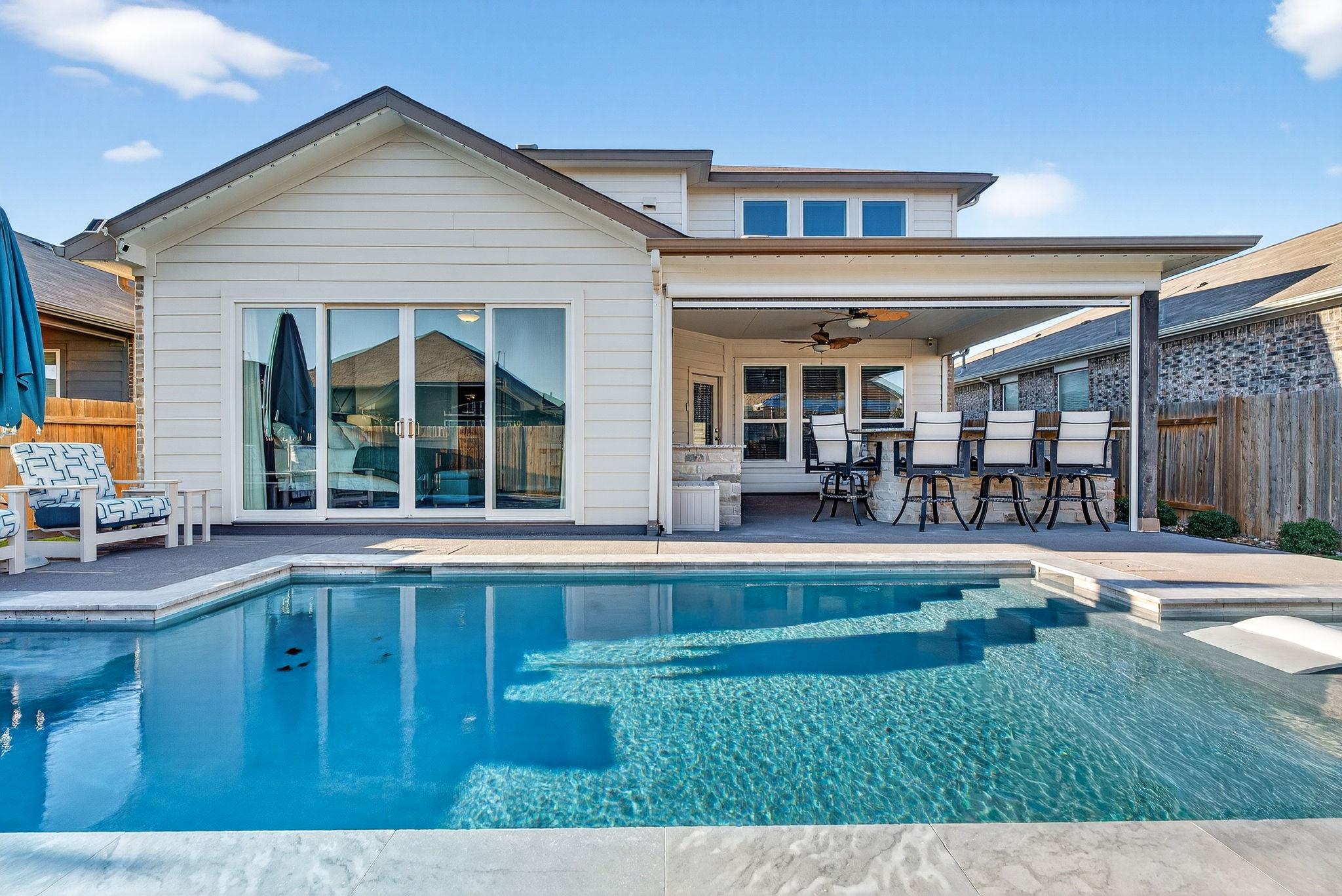 157 Firethorn Dr, Buda, TX 78610