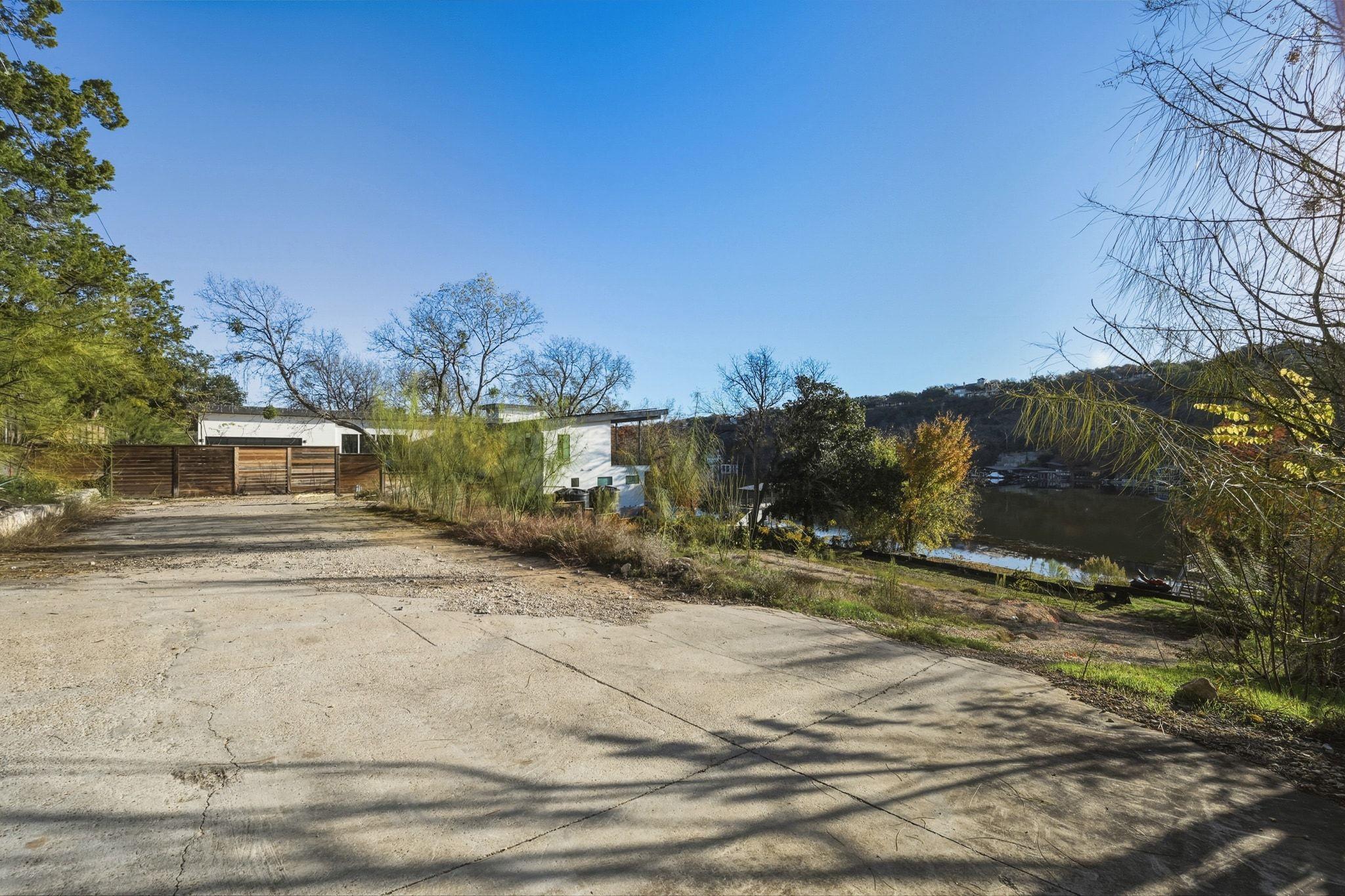3607 Robbins Rd, Austin, TX 78730