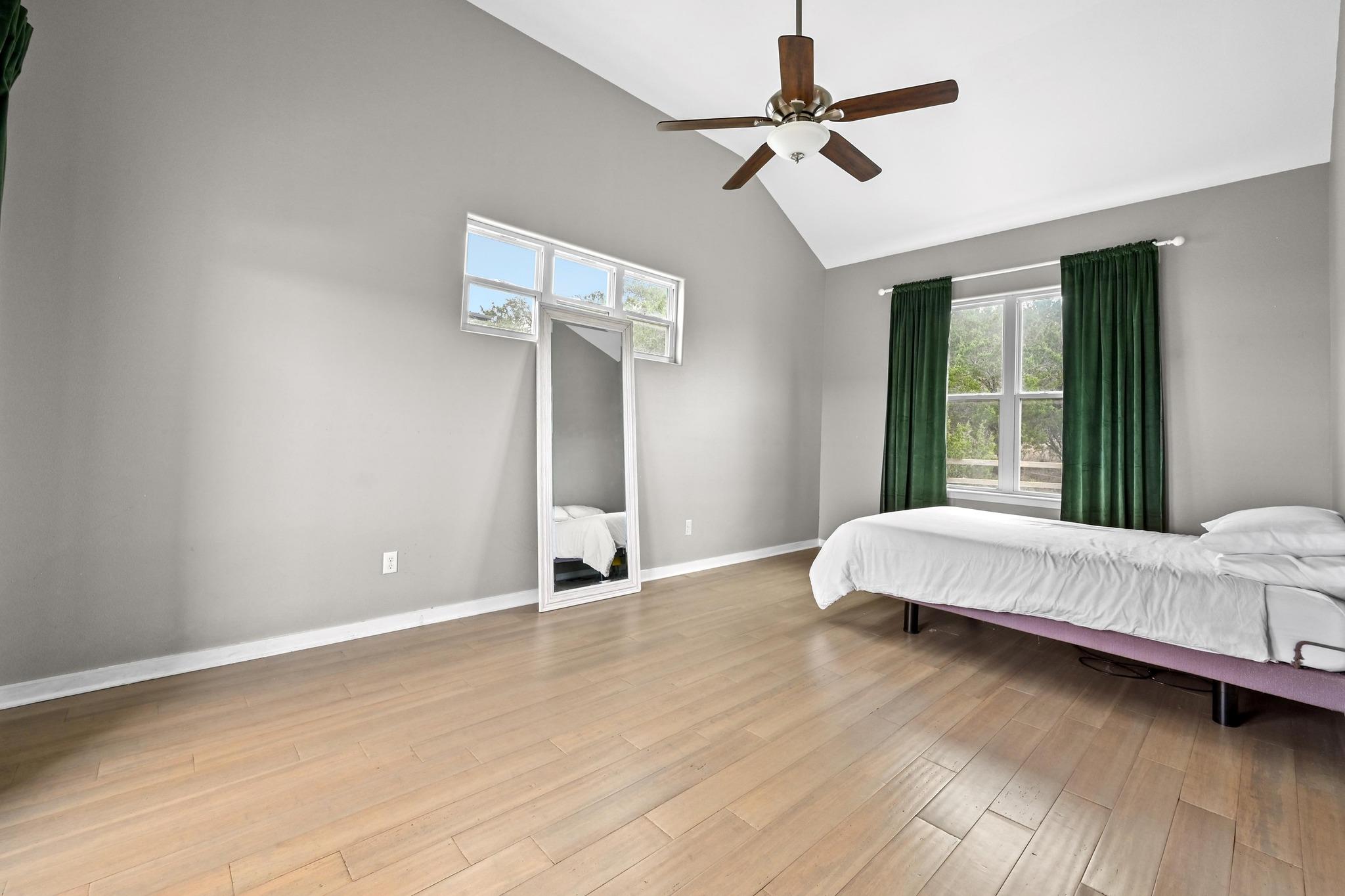 17305 Lake Wood Cir, Dripping Springs, TX 78620