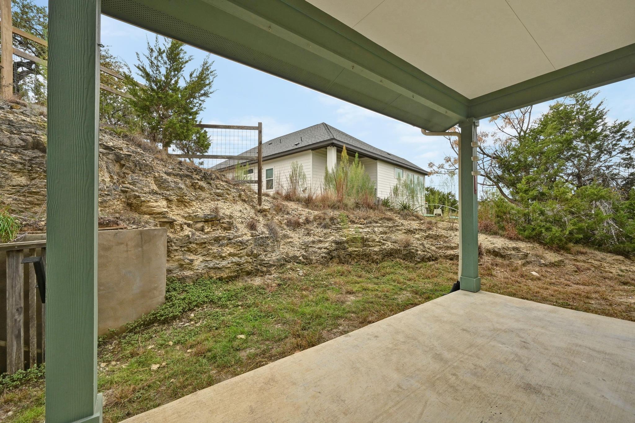 17305 Lake Wood Cir, Dripping Springs, TX 78620