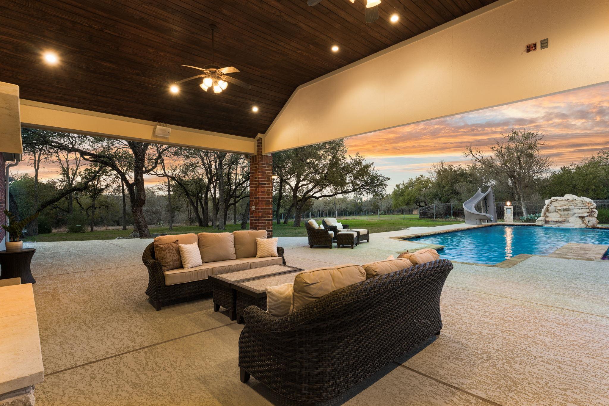 583 W Overlook Mountain Rd, Buda, TX 78610