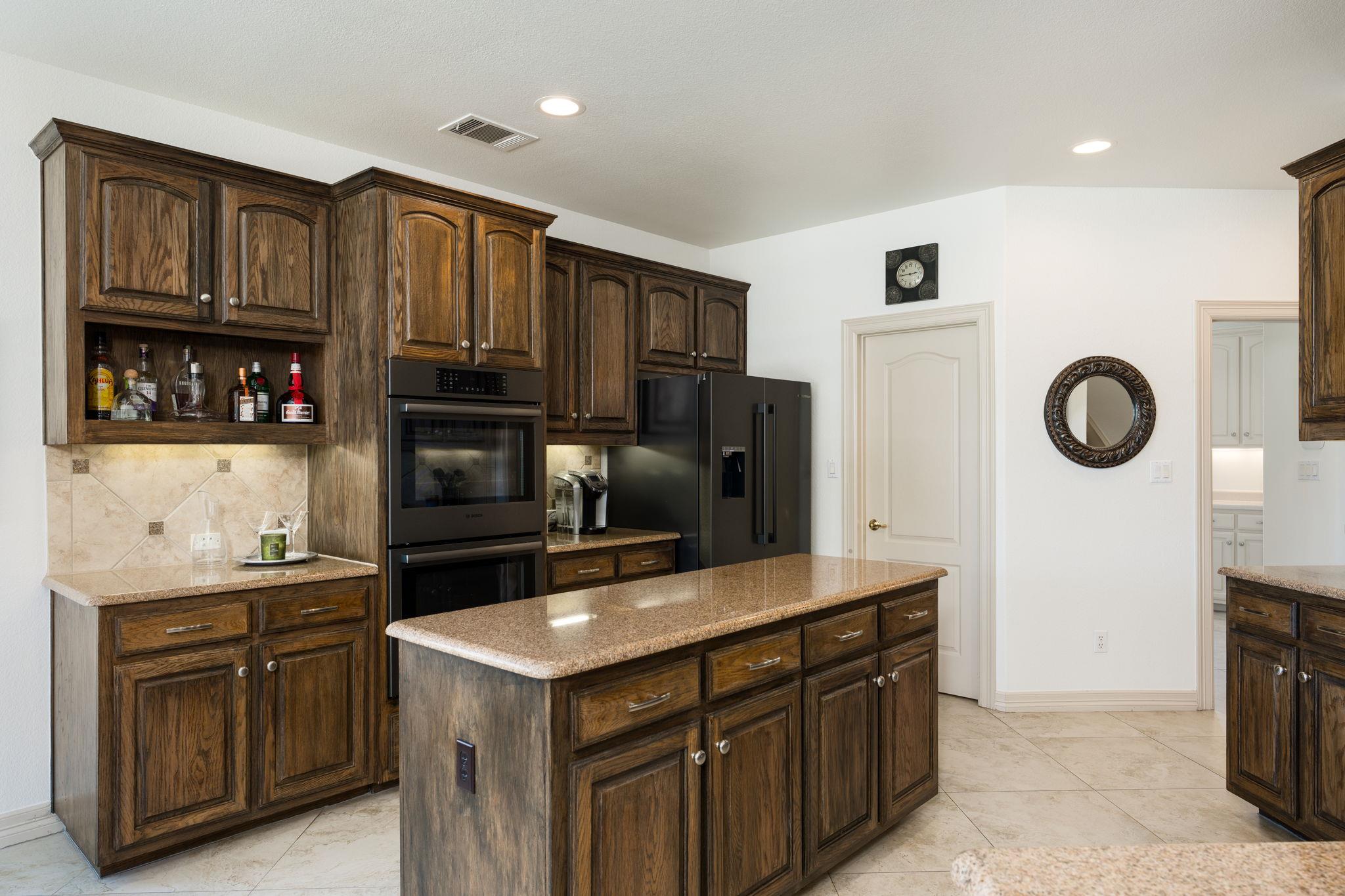 583 W Overlook Mountain Rd, Buda, TX 78610