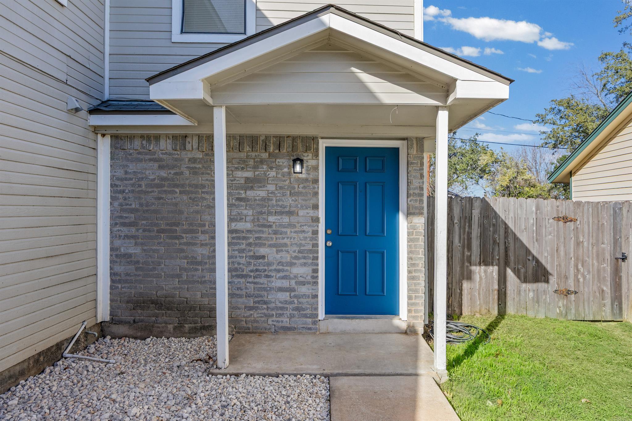 2630 Alcott Ln # A, Austin, TX 78748