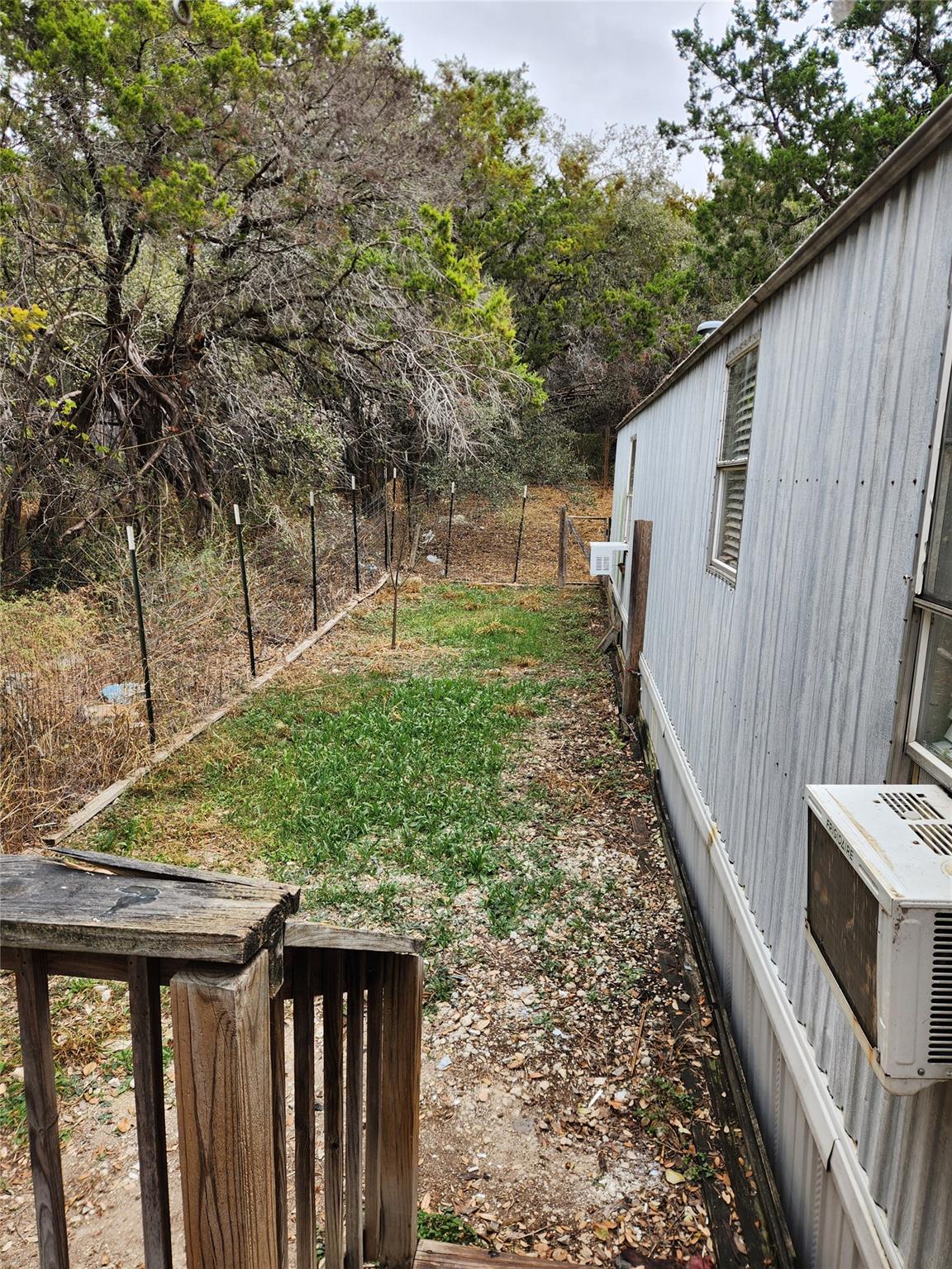 7113 Comstock Cv # left A, Lago Vista, TX 78645