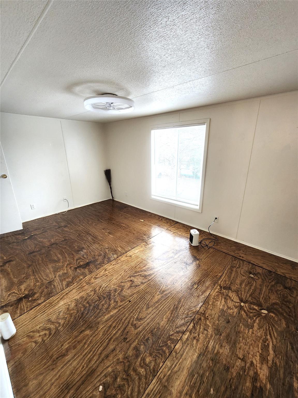 7113 Comstock Cv # left A, Lago Vista, TX 78645