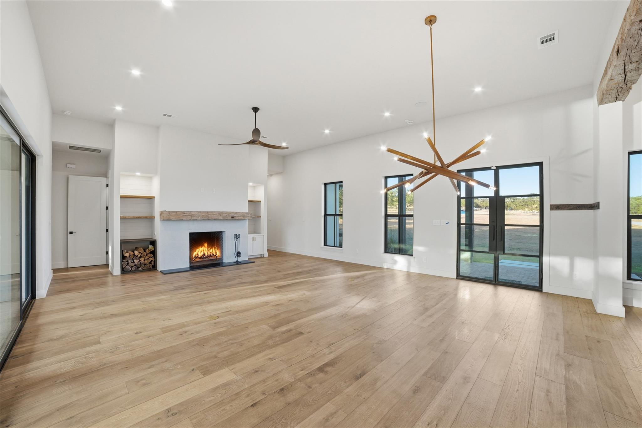 23937 Oscar Rd, Spicewood, TX 78669