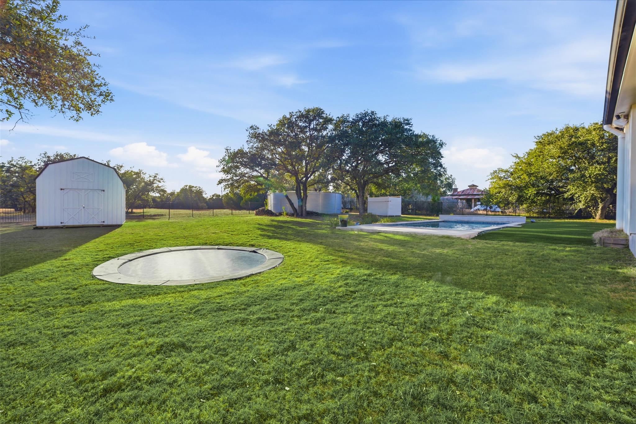 23937 Oscar Rd, Spicewood, TX 78669