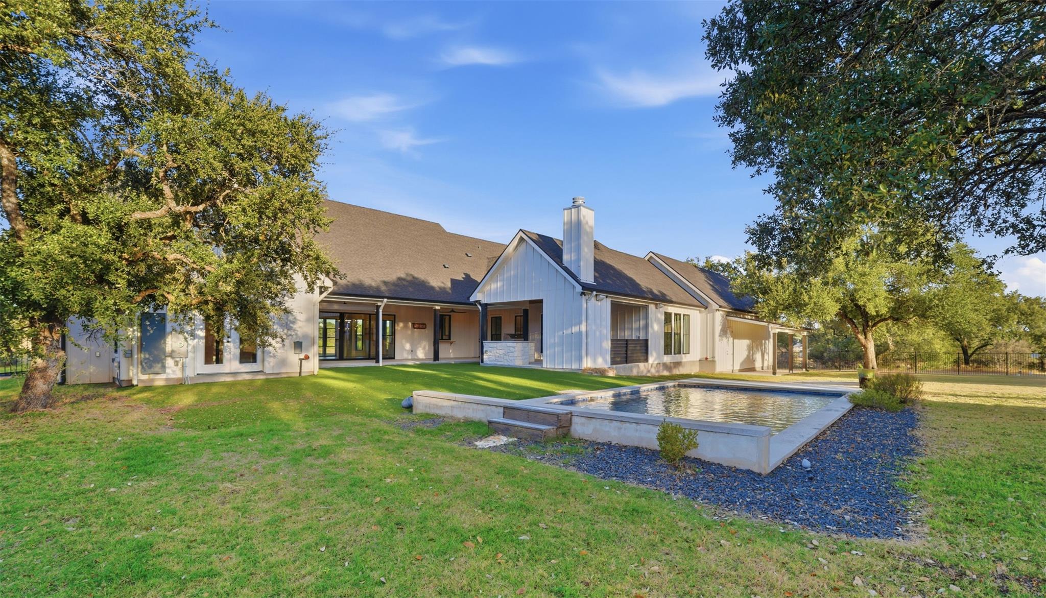 23937 Oscar Rd, Spicewood, TX 78669