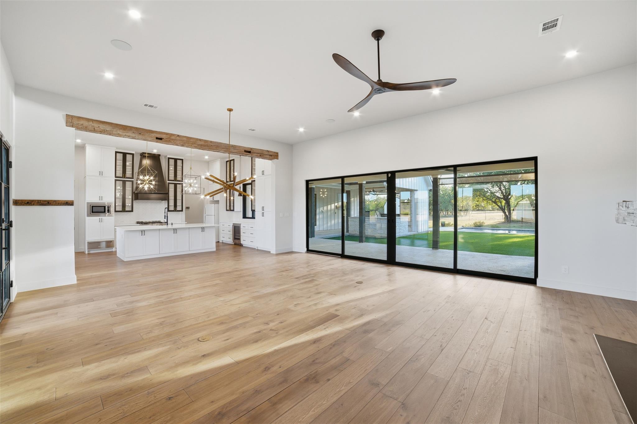 23937 Oscar Rd, Spicewood, TX 78669