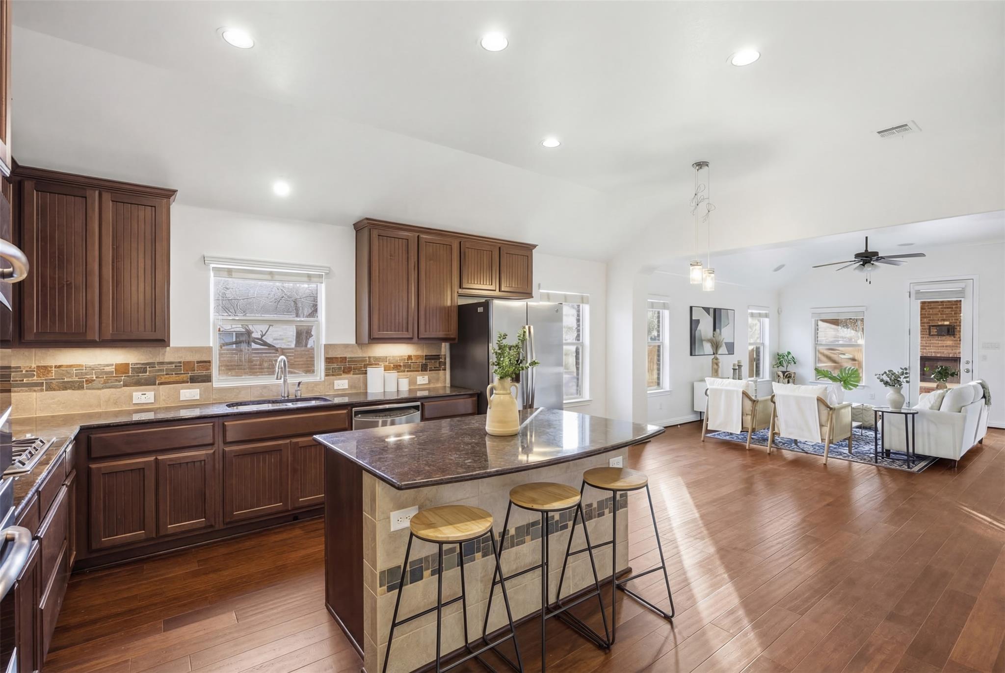 13600 Hymeadow Cir, Austin, TX 78729