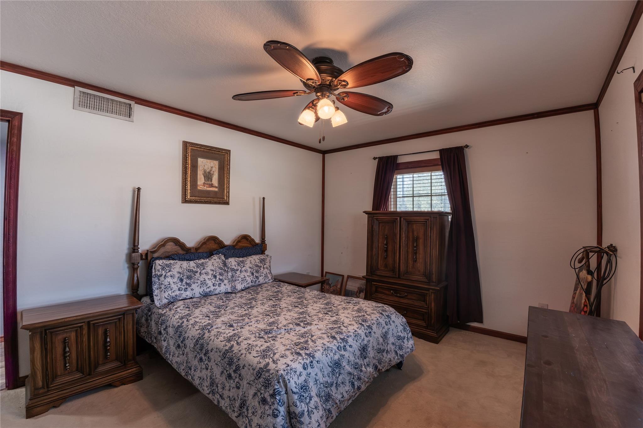 1000 N 5th St St, Kenedy, TX 78119