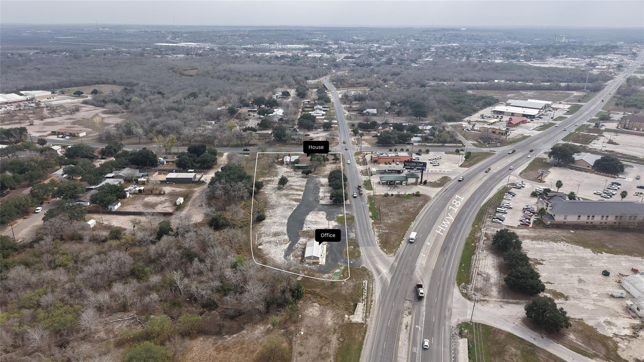 1000 N 5th St St, Kenedy, TX 78119