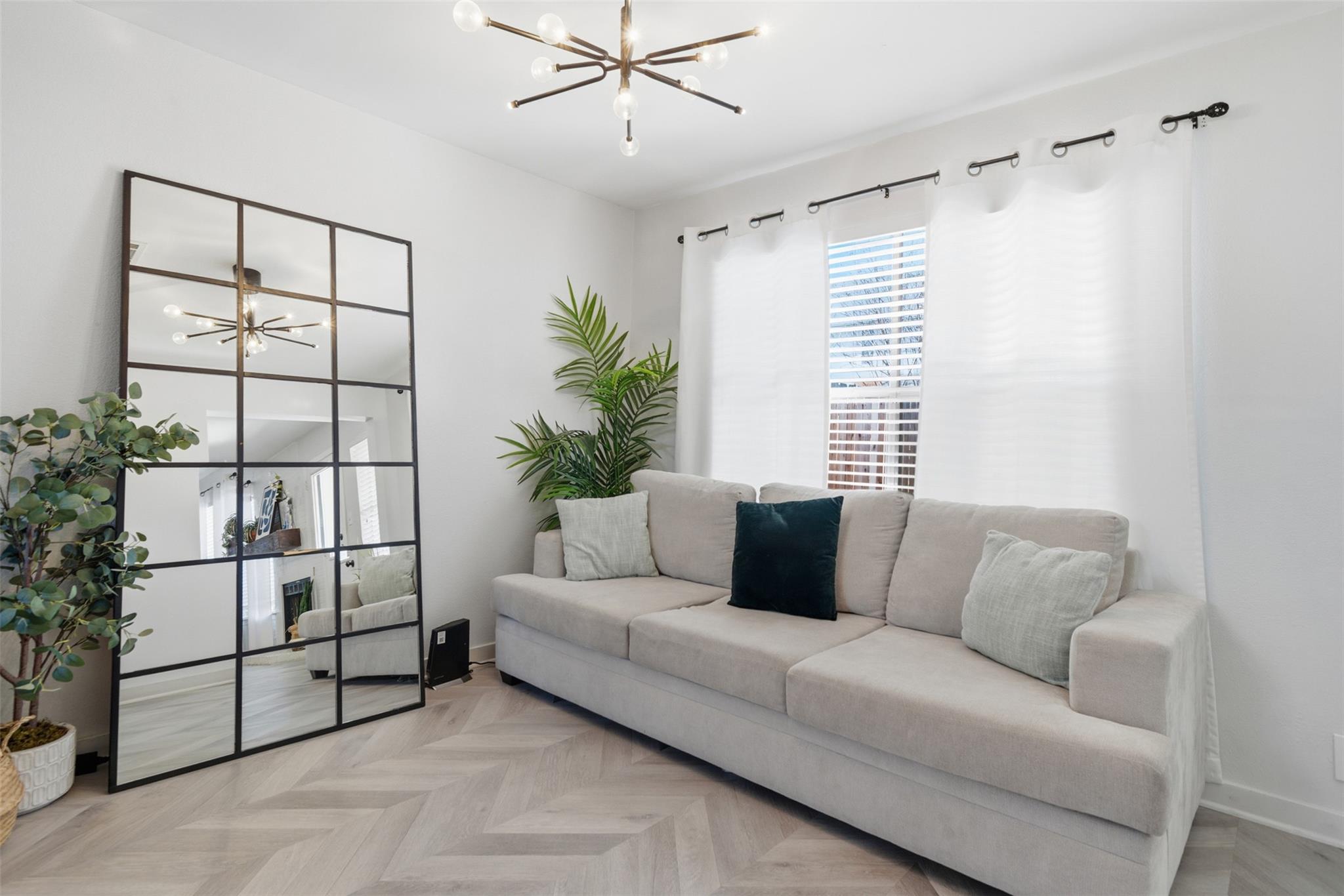 12906 Humphrey Dr, Austin, TX 78729