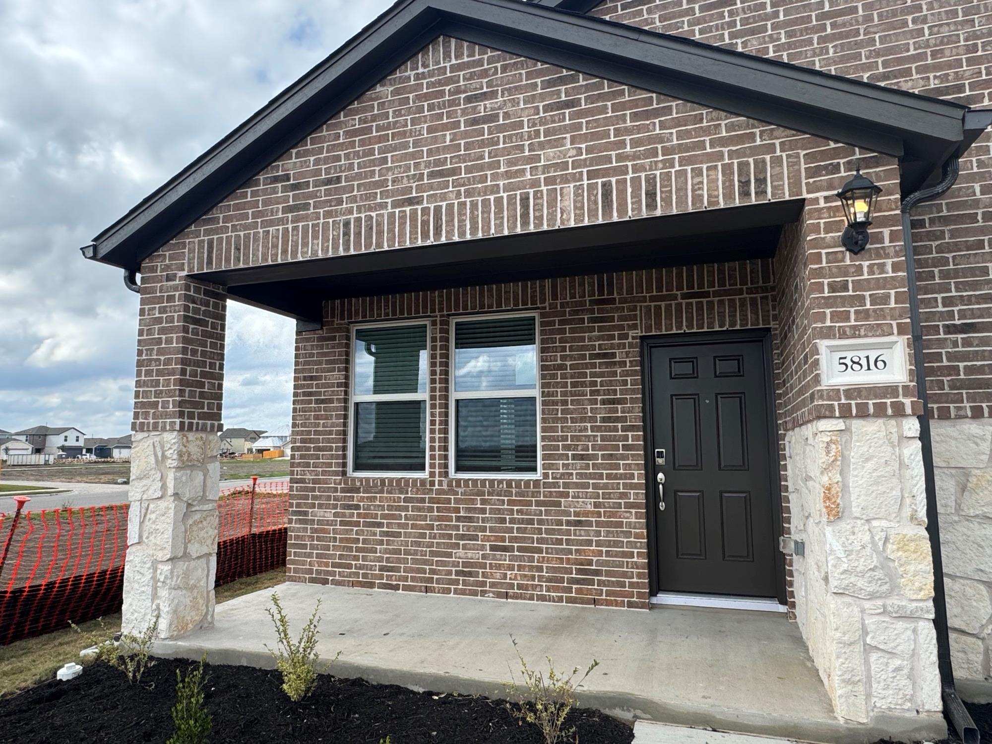 5816 Swedish Farms Trce, Del Valle, TX 78617