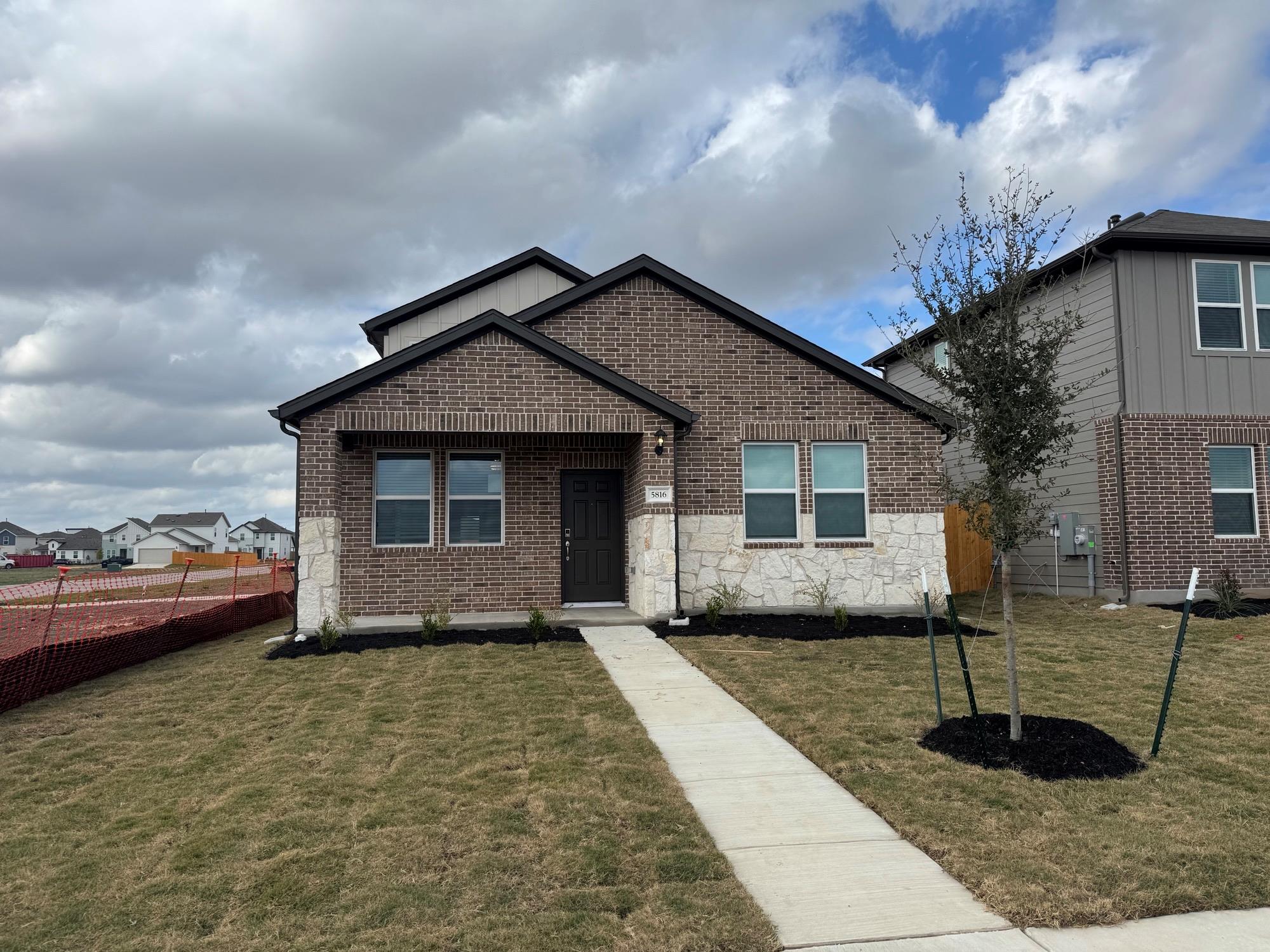 5816 Swedish Farms Trce, Del Valle, TX 78617