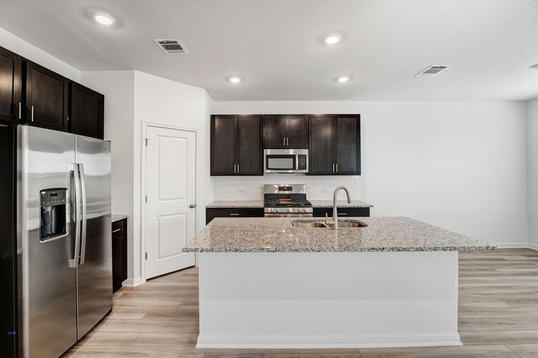 5812 Swedish Farms Ter, Del Valle, TX 78617