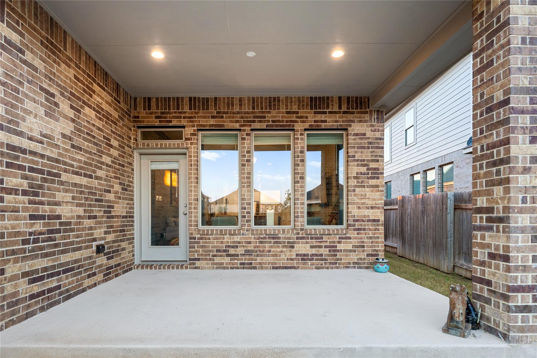 138 Reef Band Dr, Kyle, TX 78640