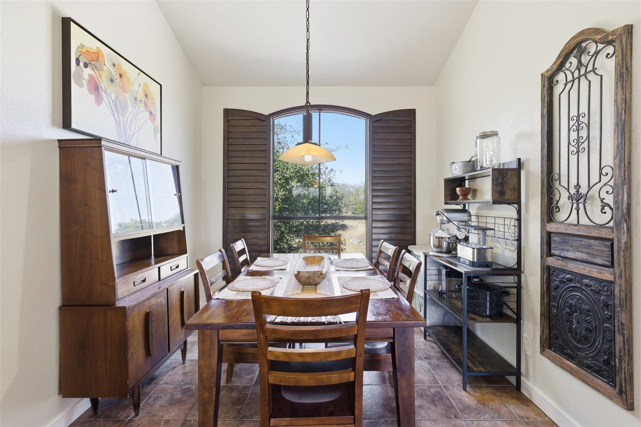 4110 Tyx Trl, Spicewood, TX 78669