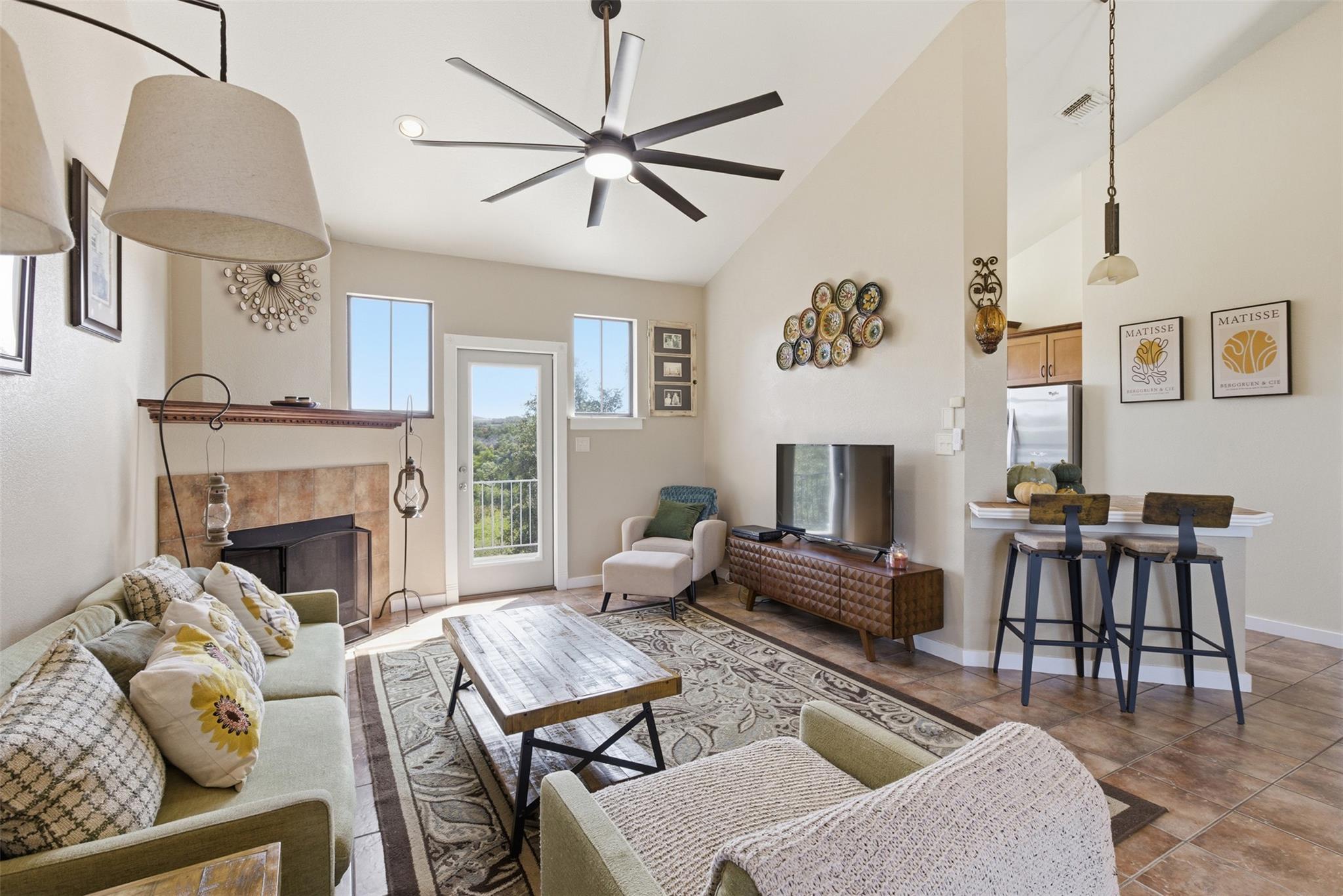 4110 Tyx Trl, Spicewood, TX 78669