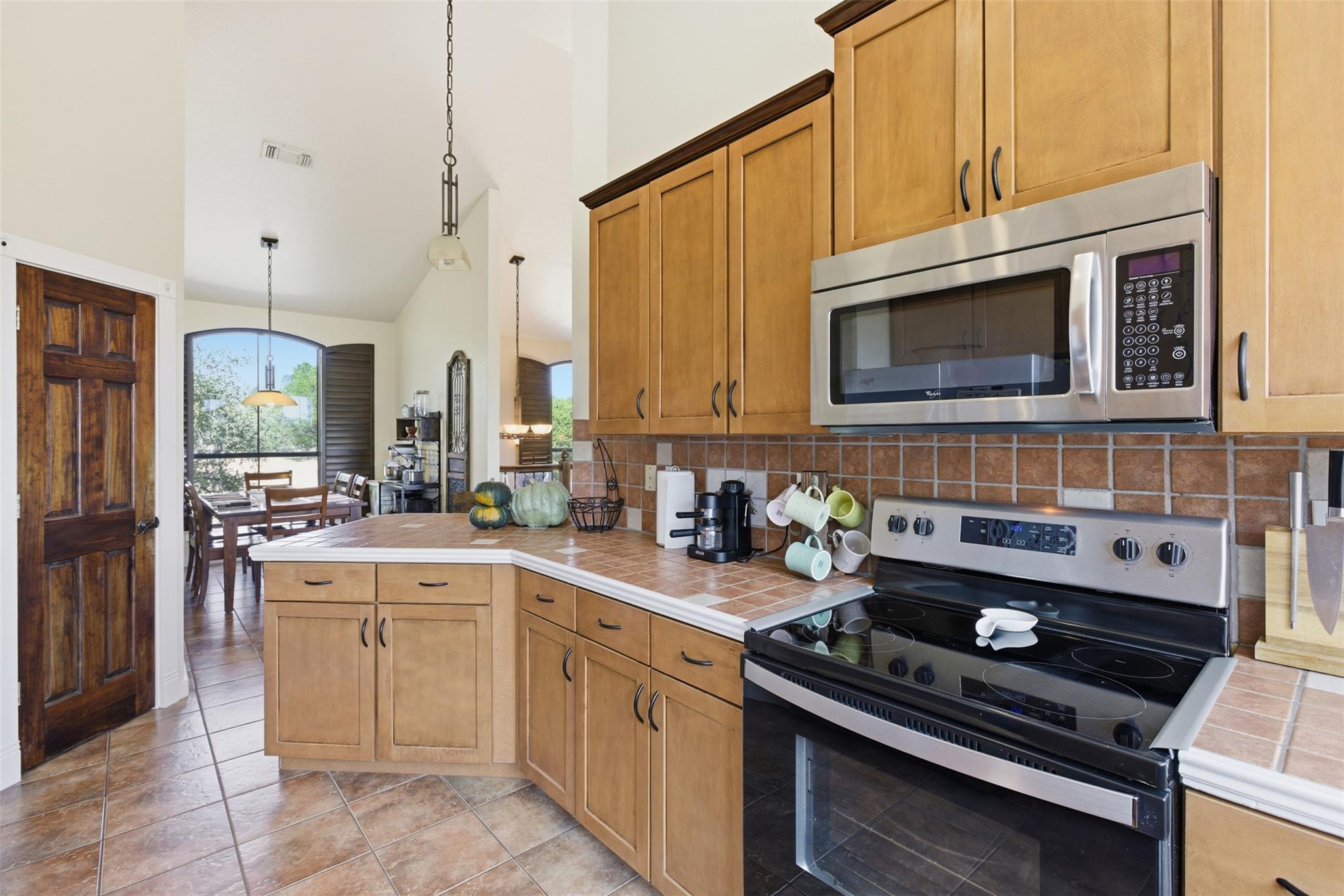 4110 Tyx Trl, Spicewood, TX 78669