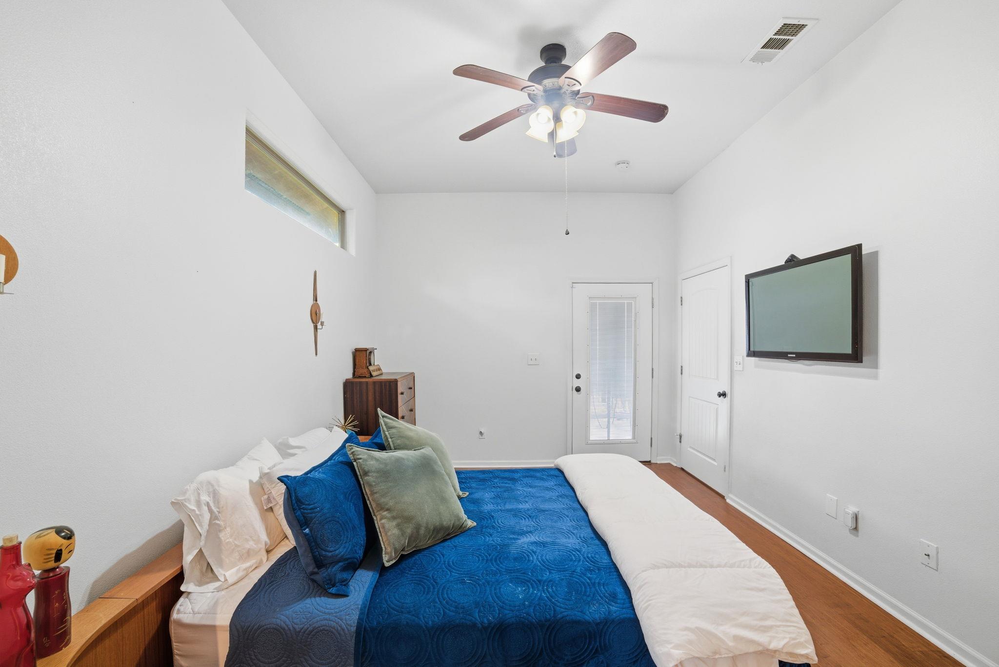 5704 Roundup Way, Lago Vista, TX 78645