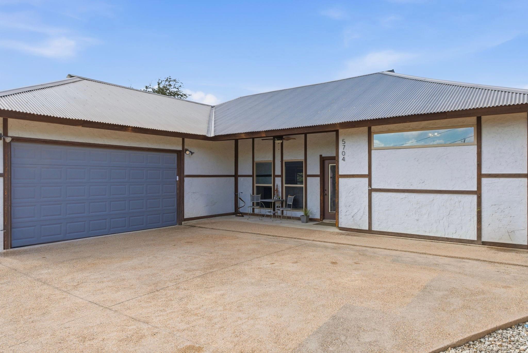 5704 Roundup Way, Leander, TX 78645