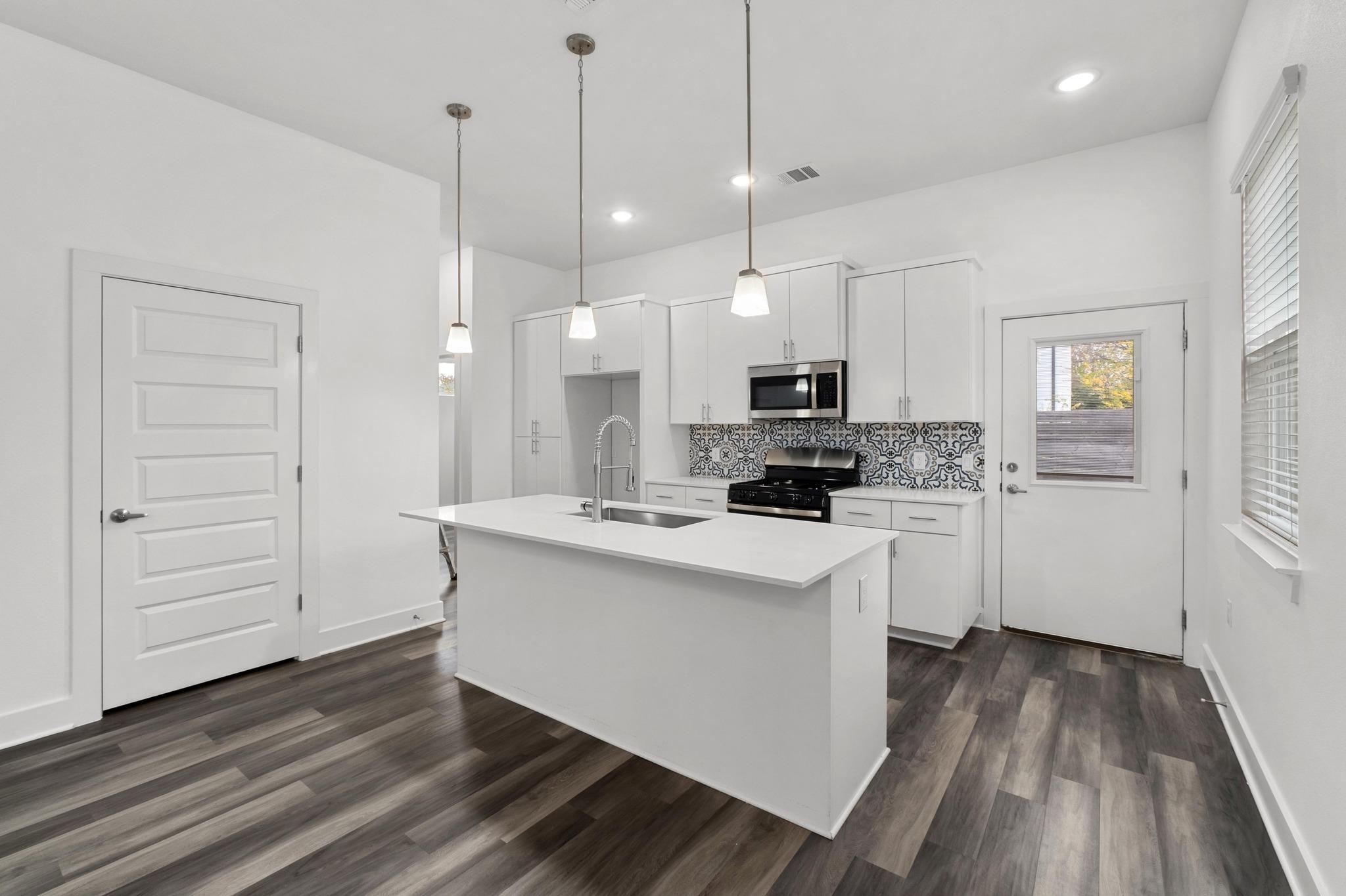 6813 SUENA Dr # 2, Austin, TX 78741