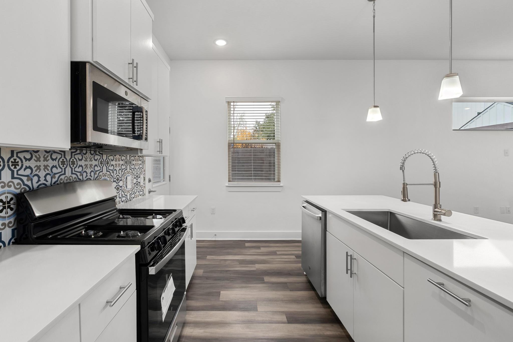 6813 SUENA Dr # 2, Austin, TX 78741