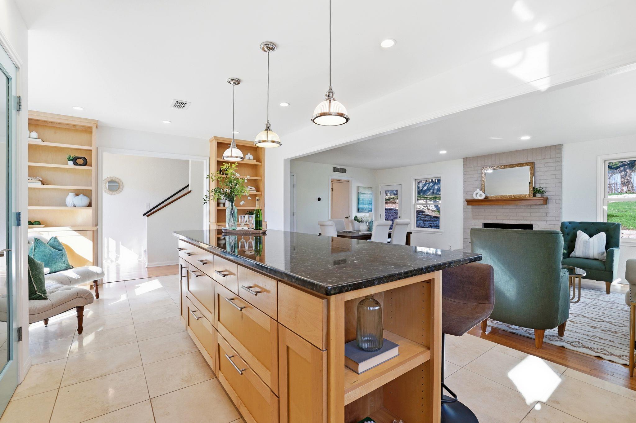 3500 Peregrine Falcon Dr, Austin, TX 78746