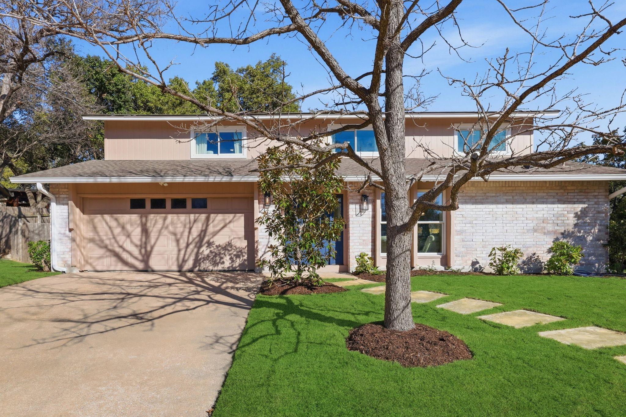 3500 Peregrine Falcon Dr, Austin, TX 78746