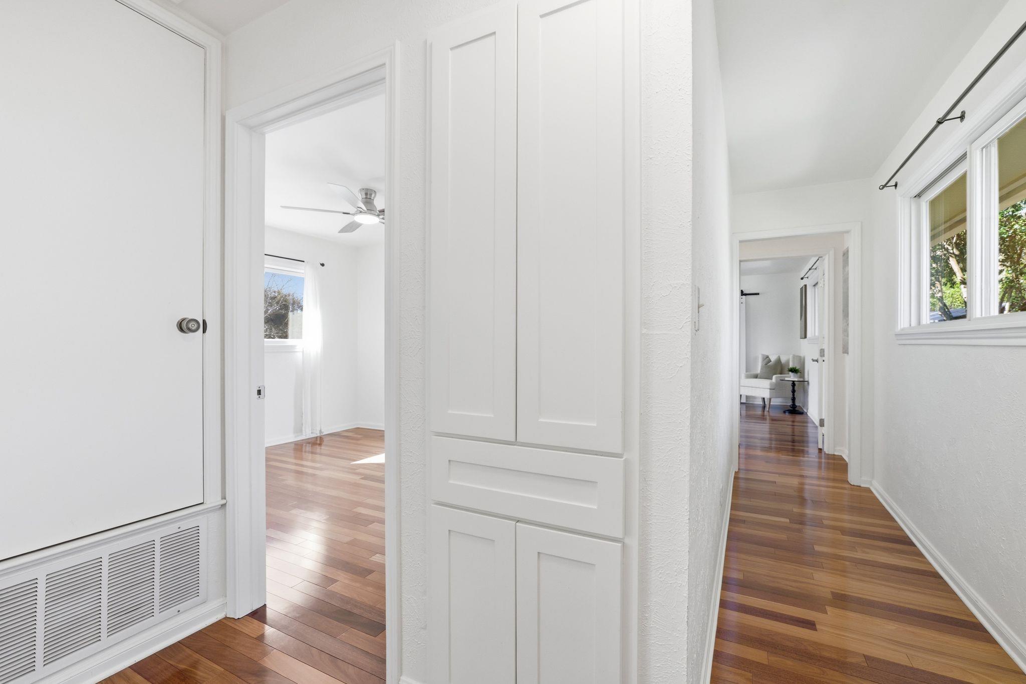 3500 Peregrine Falcon Dr, Austin, TX 78746