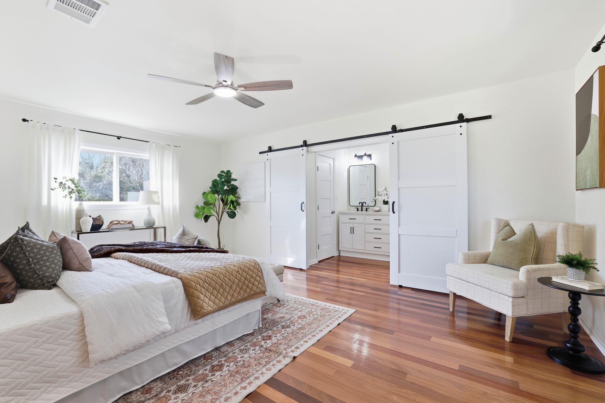 3500 Peregrine Falcon Dr, Austin, TX 78746