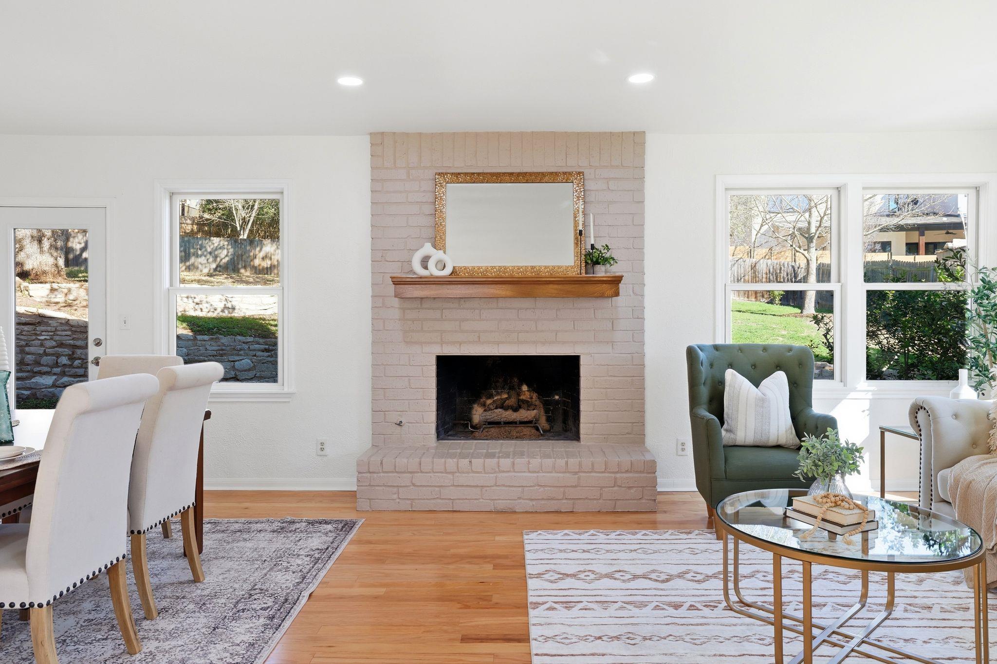 3500 Peregrine Falcon Dr, Austin, TX 78746