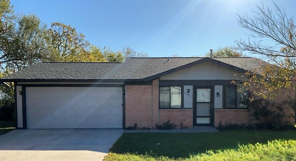 1307 Green Downs Dr, Round Rock, TX 78664