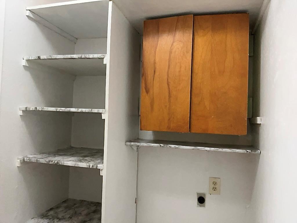 1307 Green Downs Dr, Round Rock, TX 78664