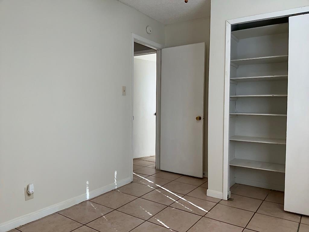 1307 Green Downs Dr, Round Rock, TX 78664