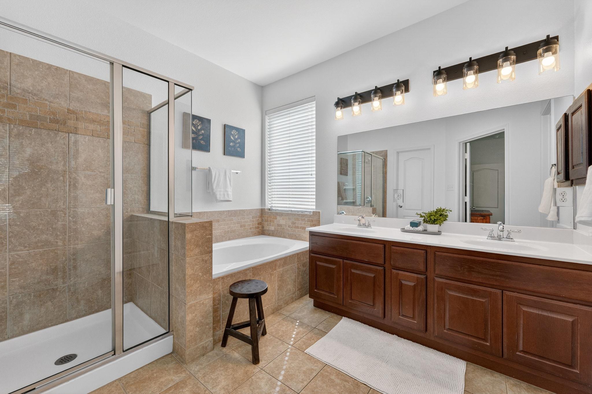 7504 Moon Rock Rd, Austin, TX 78739