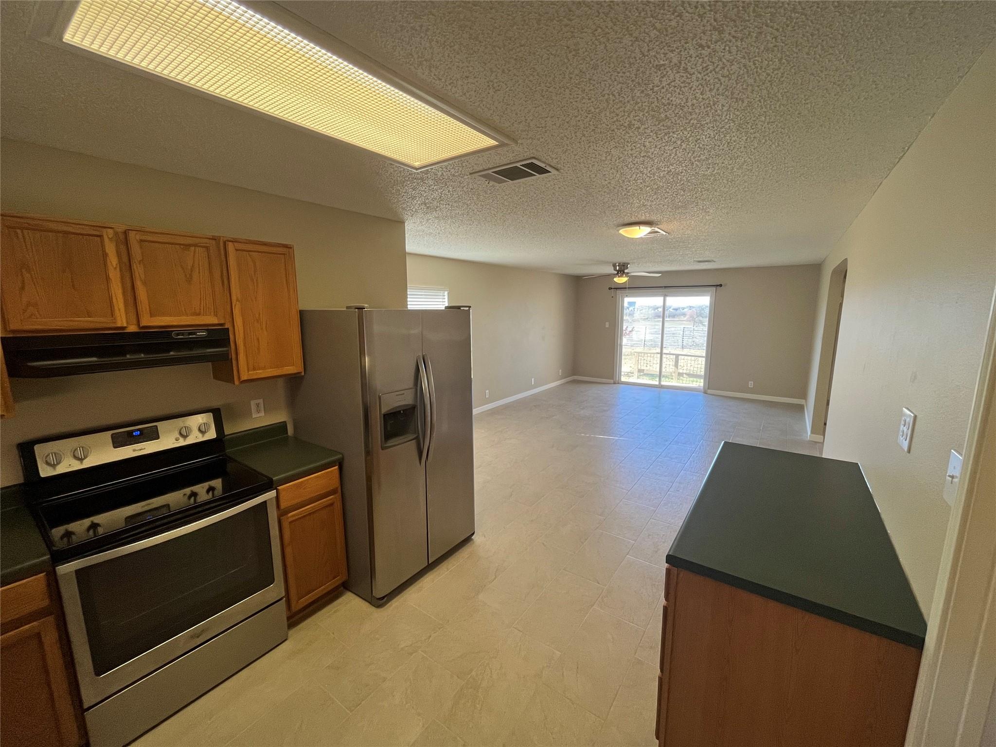 2932 Donnell Dr, Round Rock, TX 78664