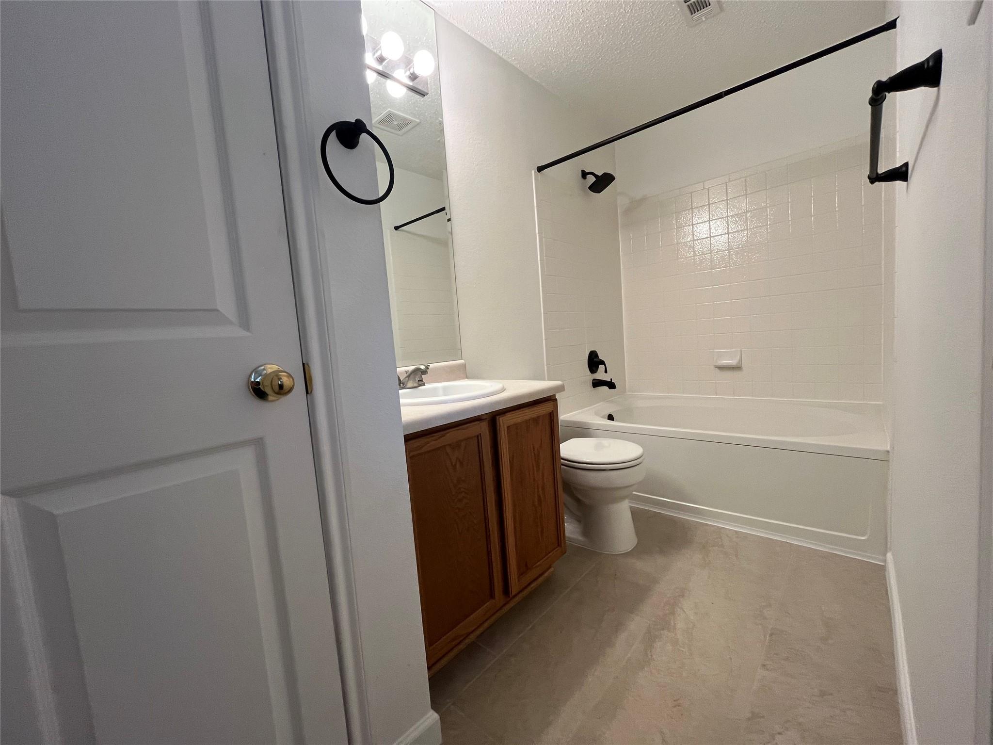 2932 Donnell Dr, Round Rock, TX 78664