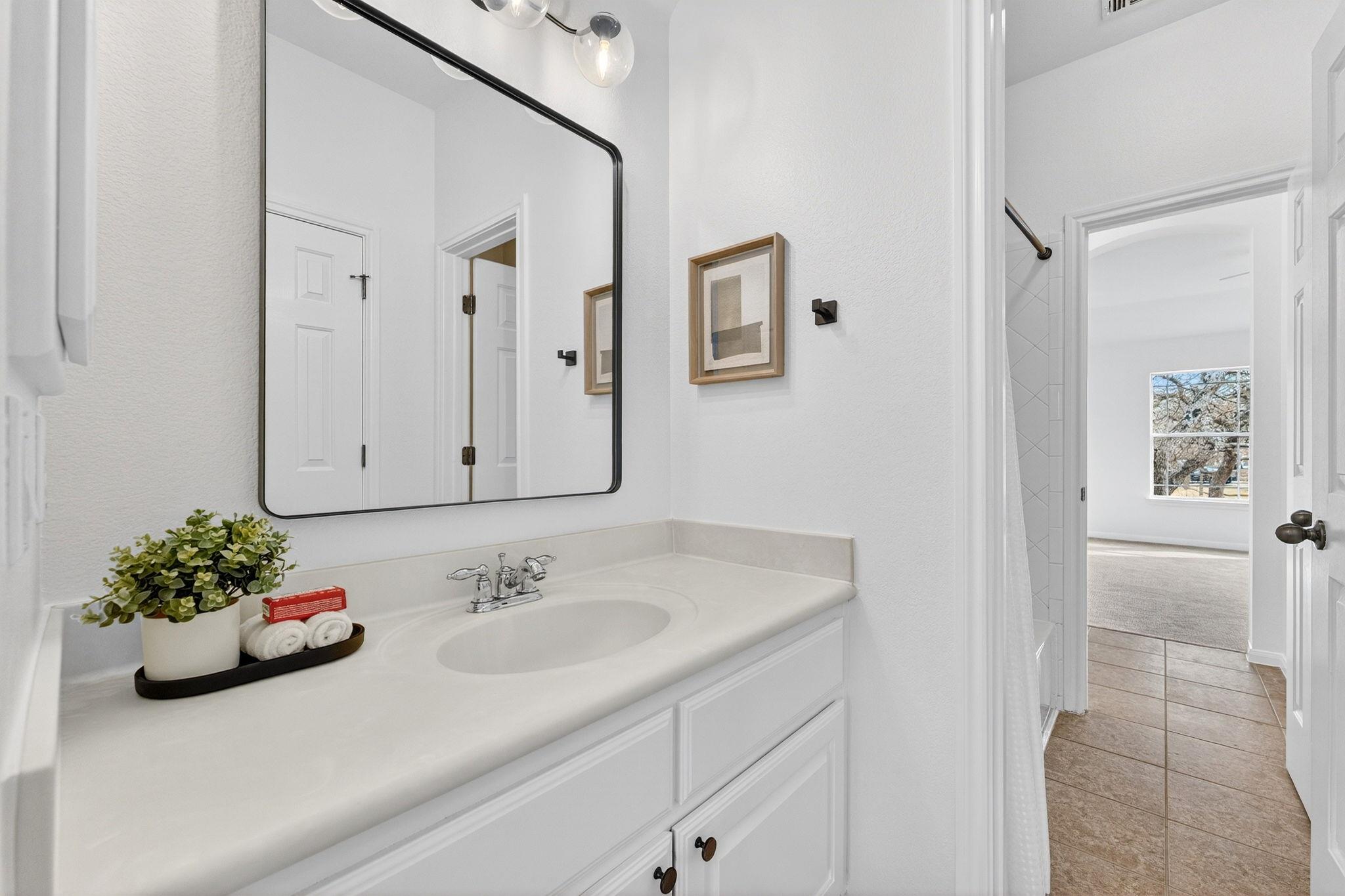 7700 Mitra Dr, Austin, TX 78739