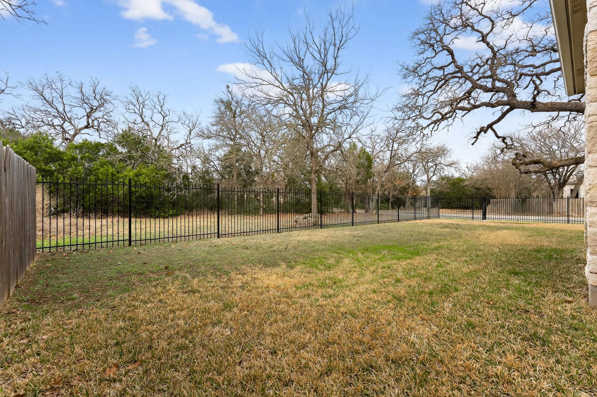 7700 Mitra Dr, Austin, TX 78739