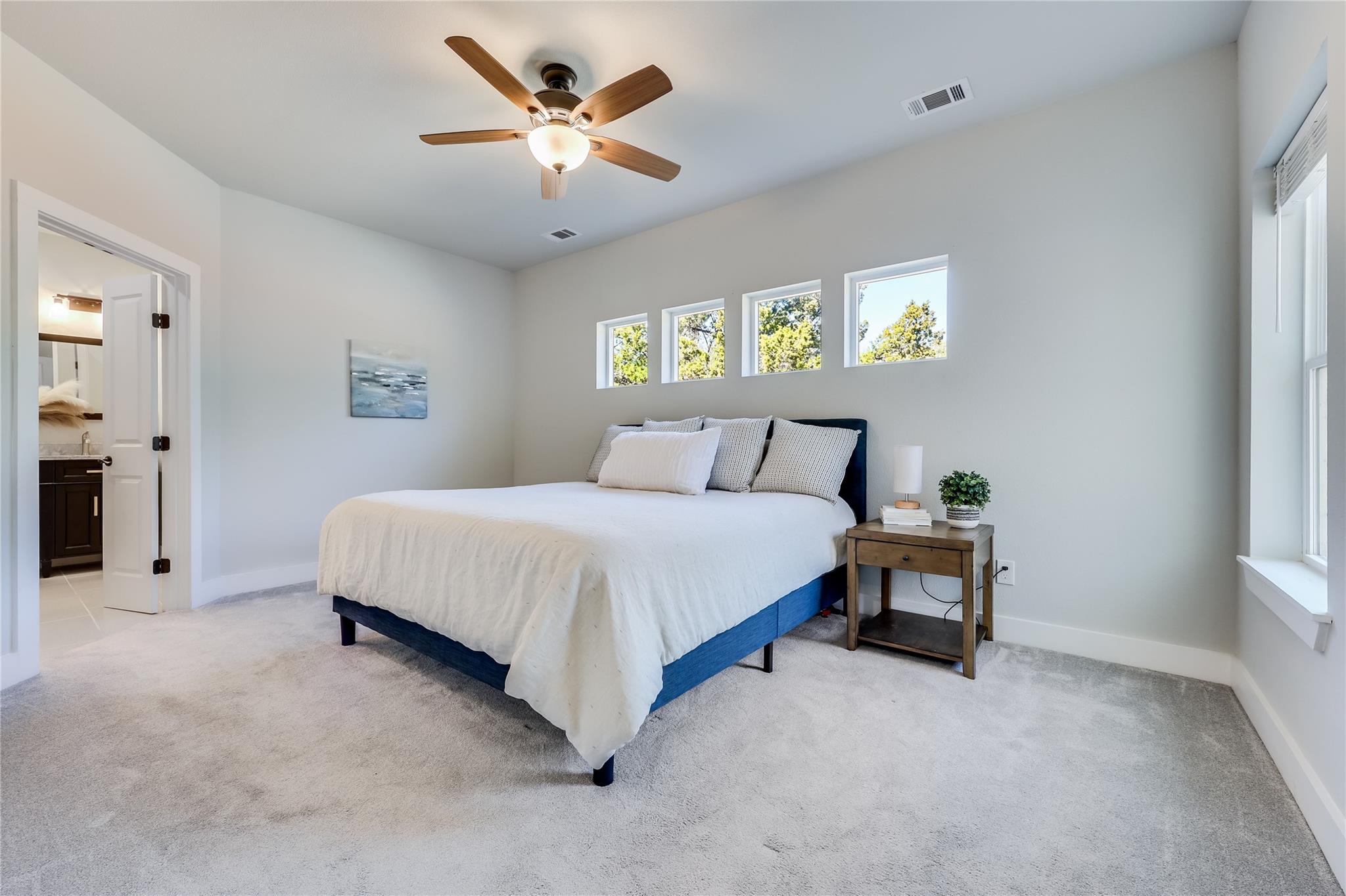 18322 Lake Oaks Dr, Jonestown, TX 78645