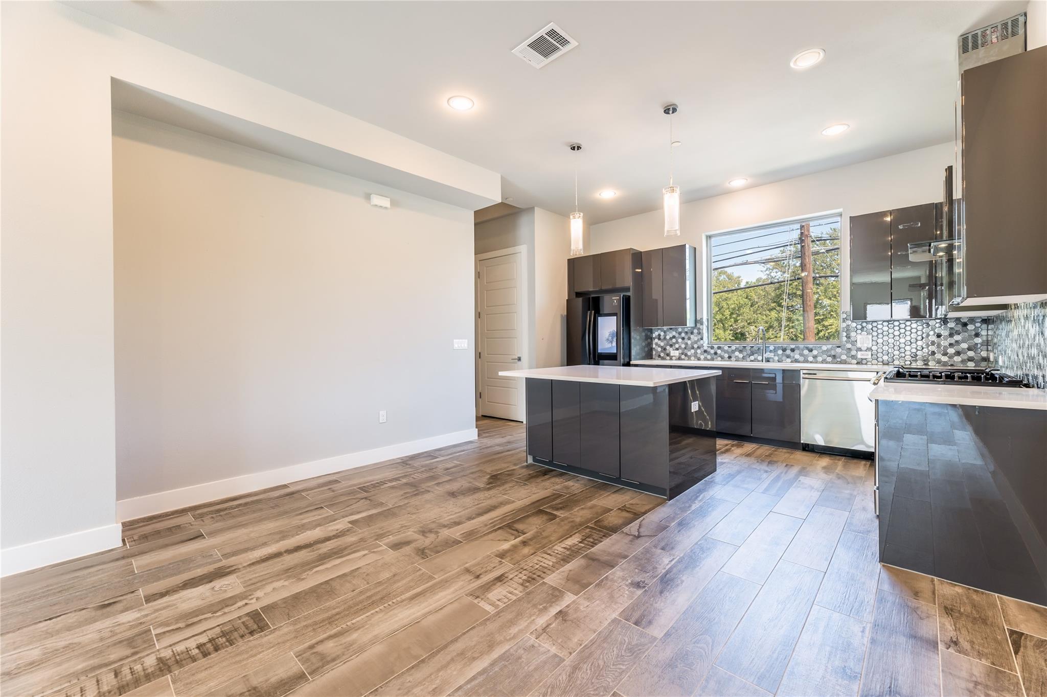 1417 Kramer Ln # 9, Austin, TX 78758