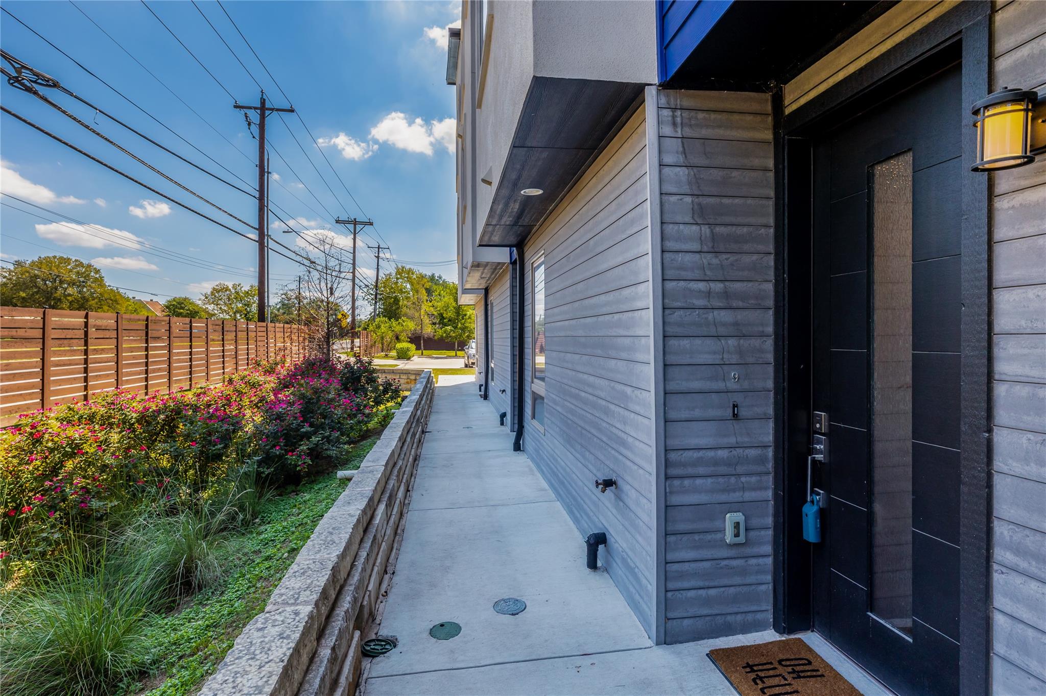 1417 Kramer Ln # 9, Austin, TX 78758