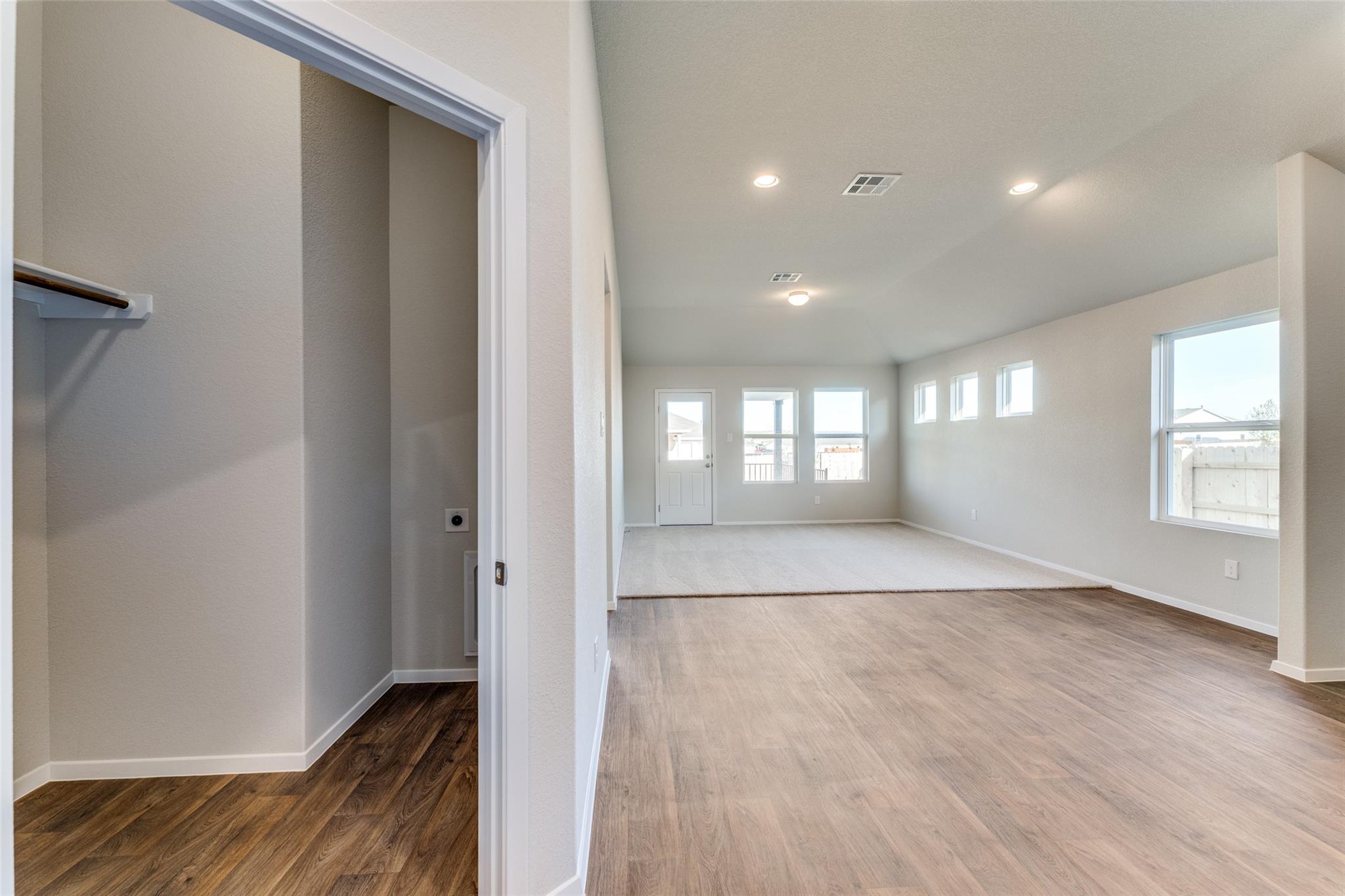 147 Shugart St, San Marcos, TX 78666