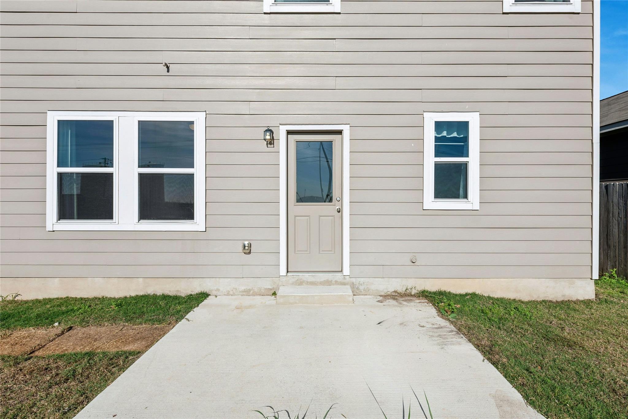 566 Delta Crst, Maxwell, TX 78656